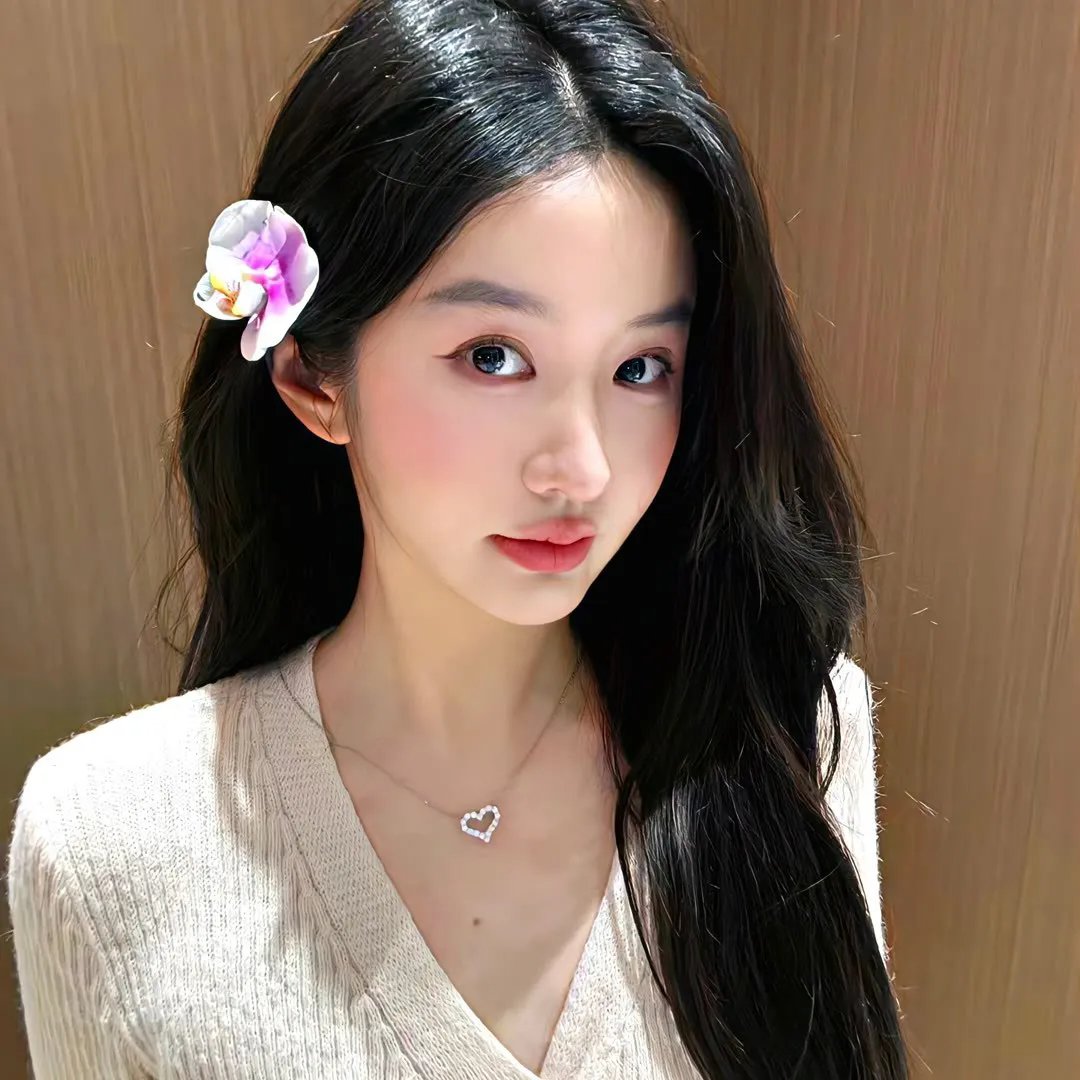 八彩林亚珍
